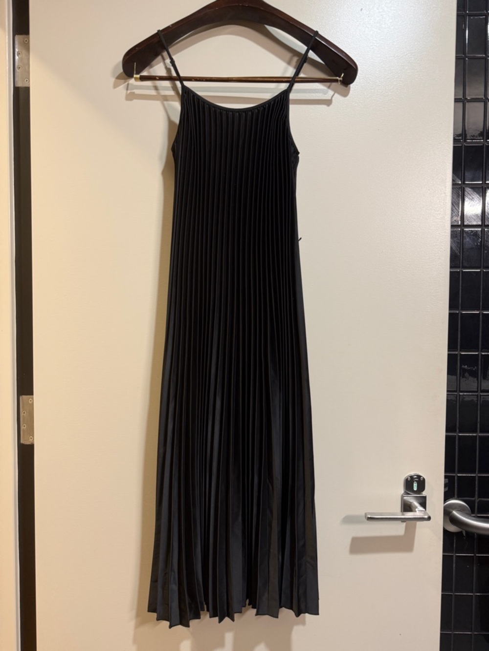 Sam Edelman Black Accordian Pleated Plisse Satin Sleeveless A Line Midi Dress S - Picture 5 of 13